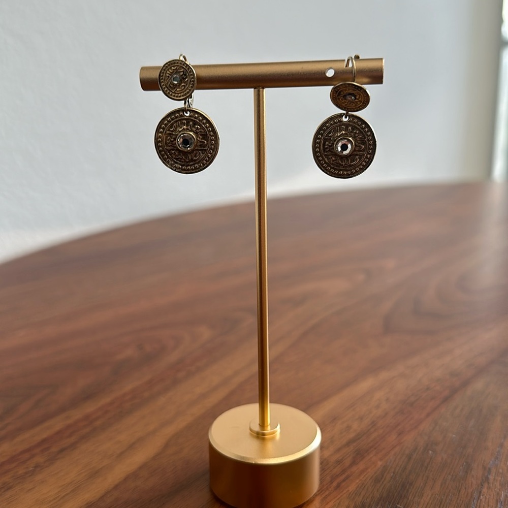 Gold earrings